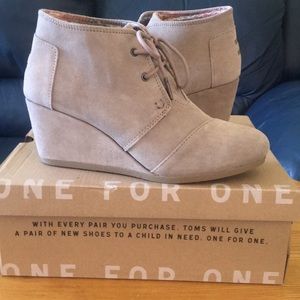 Toms Desert Wedges Women’s size 8.5